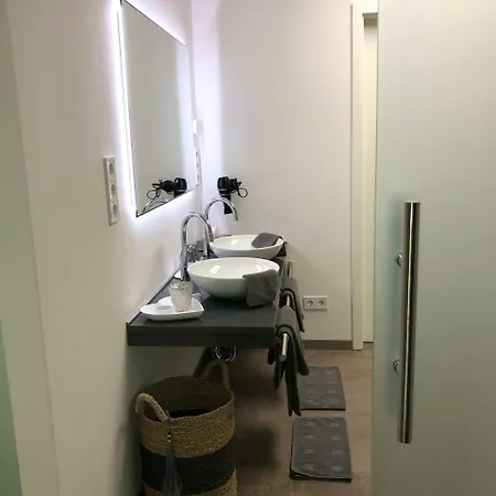 Eifel5star - Burgfriedstrasse 다운