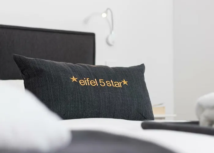 Eifel5star - Burgfriedstrasse * Daun